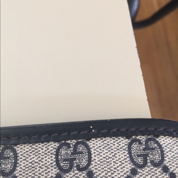 GUCCI - add’l pics ( see orig pics with details) - Picture 2 of 5